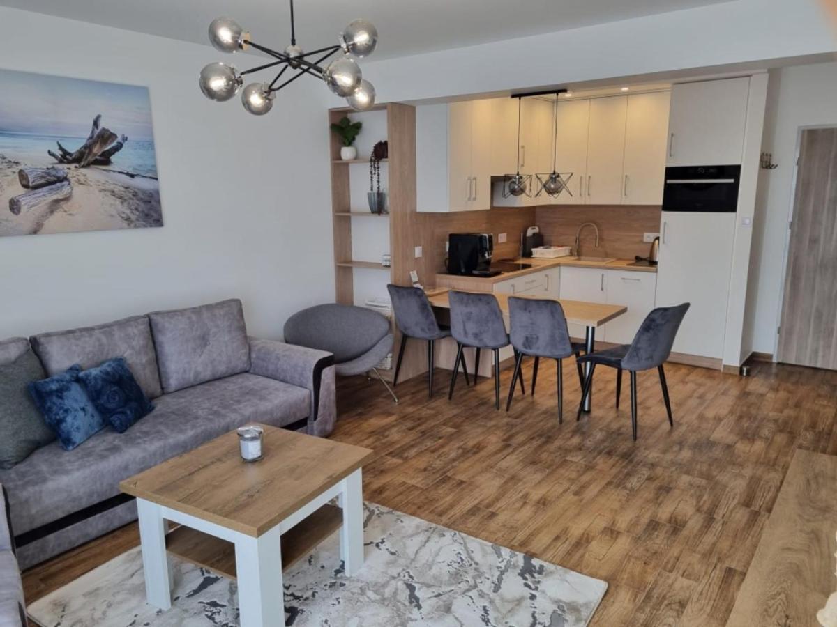 Apartament Rewal Exterior photo